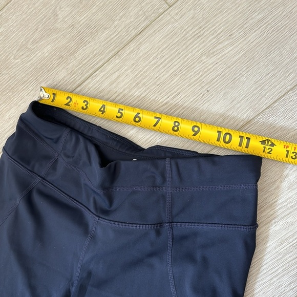 Athleta Aura Sonar Capri Mesh Leggings in Dark Navy Blue Size Small - Picture 8 of 11